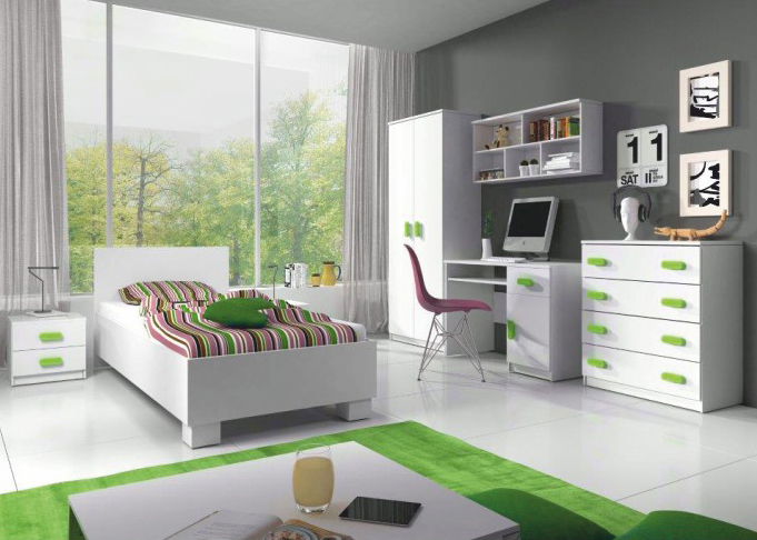 Pat ieftin dar practic și funcțional de culoare albă. Pat, dulap, masa PC, comodă, noptiere. Amenajarea totală.