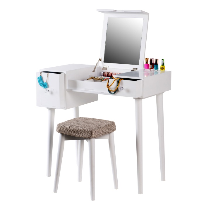 Măsuță de toaletă pentru fetița voastră. Potrivită pentru camera fetei.