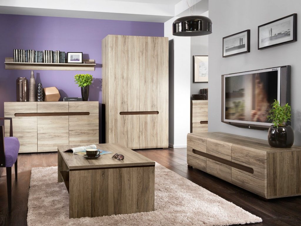 Mobilier minimalist pentru camera de zi culoarea stejar sonoma. Dulap, comodă, masă TV și masă de cafea potrivite pentru fiecare living.