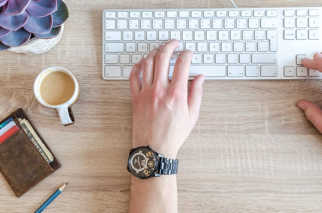 Organizare birou sau masă de lucru? Sfaturi practice pentru fiecare.