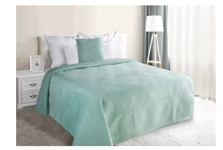 Cuvertura eleganta verde, pentru un pat pregatit dupa fiecare somn.