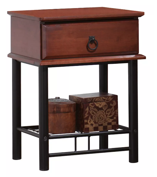 Noptieră din lemn și metal. Potrivită pentru un interior aranjat în stil asemănător.