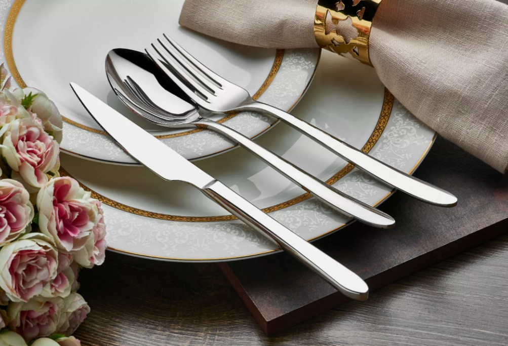 tacâmuri de caliate. Furculițe, cuțite, linguri.Inox inoxidabil.